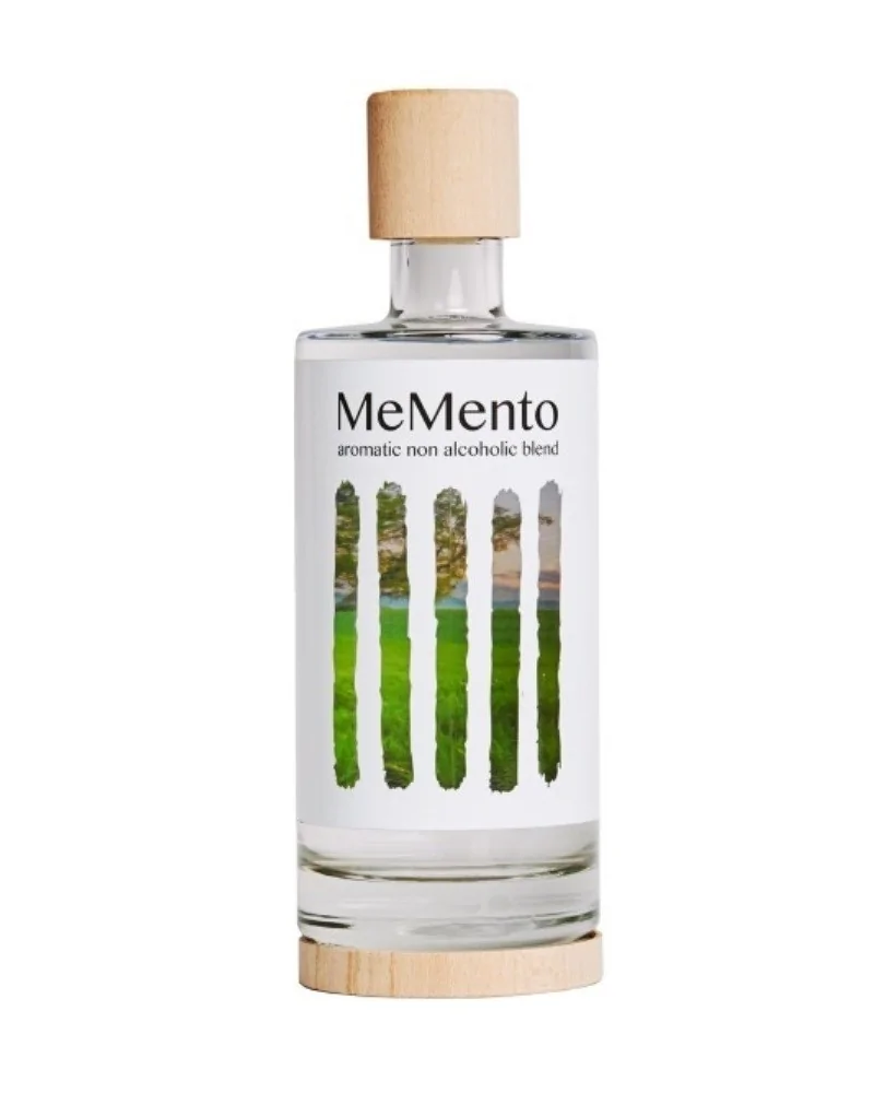 Memento Non-Alcoholic Spirit Aromatic Traditional 700ml - 