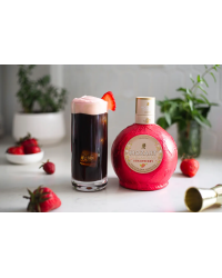 mozart chocolate strawberry 750ml